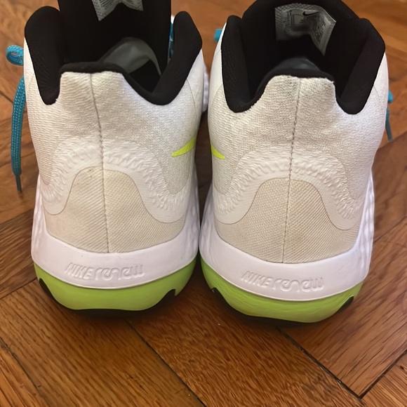 Nike WORN ONCE  Men’s size 11 Nike Renew Elevate. White light blue fury black - Picture 4 of 8